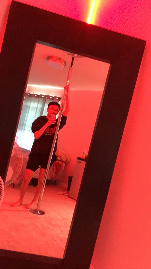 your favorite twink's avatar