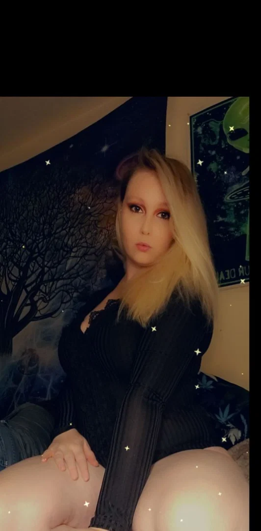 Ashlyn profile banner