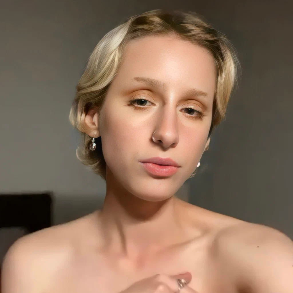 Evee Lee's avatar