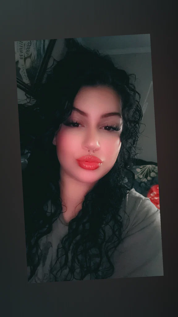 BellaTrixxx 🖤😈's avatar