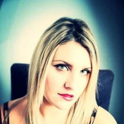 Miss Mackenzee™'s avatar