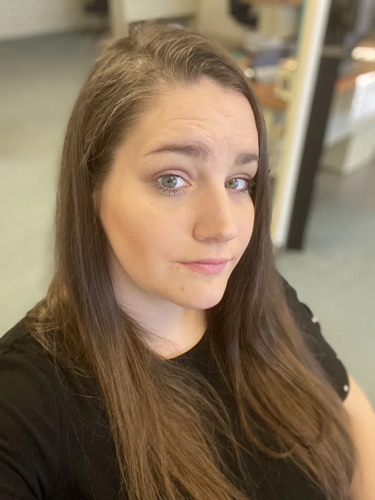 christina marie Dunning's avatar