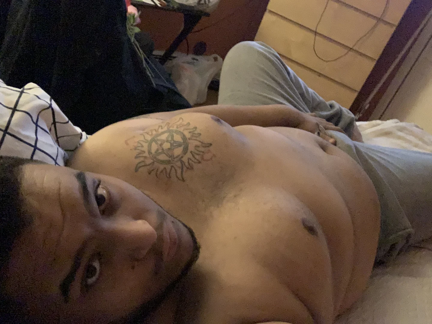 Chubby Nerdy DadBod BF 🤓😘 profile banner