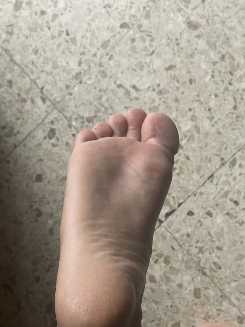 Ale 🦶🏼 profile banner