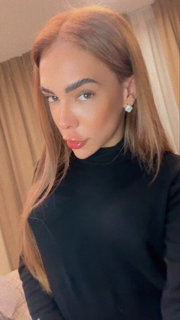 Carol Lima's avatar