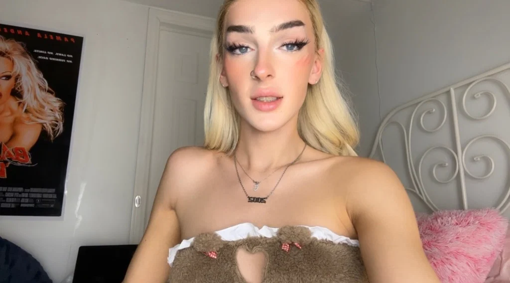 delia (2002)'s avatar