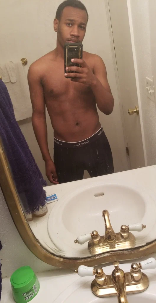 Isaiah's avatar