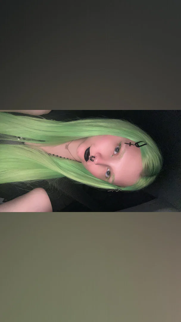 Ditzy Hails profile banner