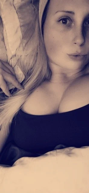 CurvyClassyandCarefree's avatar