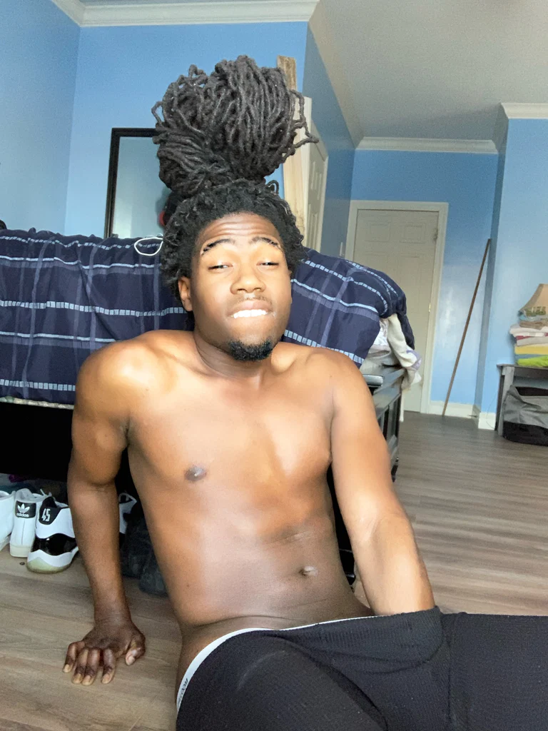 YOUR Girls Favorite Dreadhead's avatar