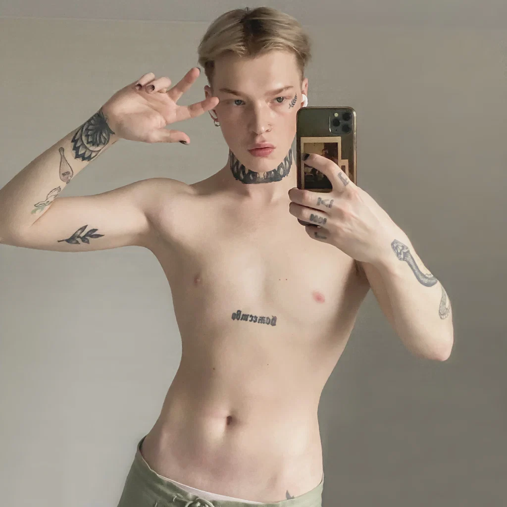 HOT BOY TWINK