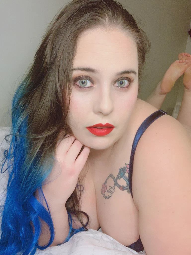 Sassylucy1990's avatar