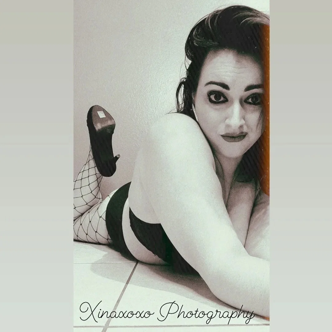 Xinaxoxoxo profile banner