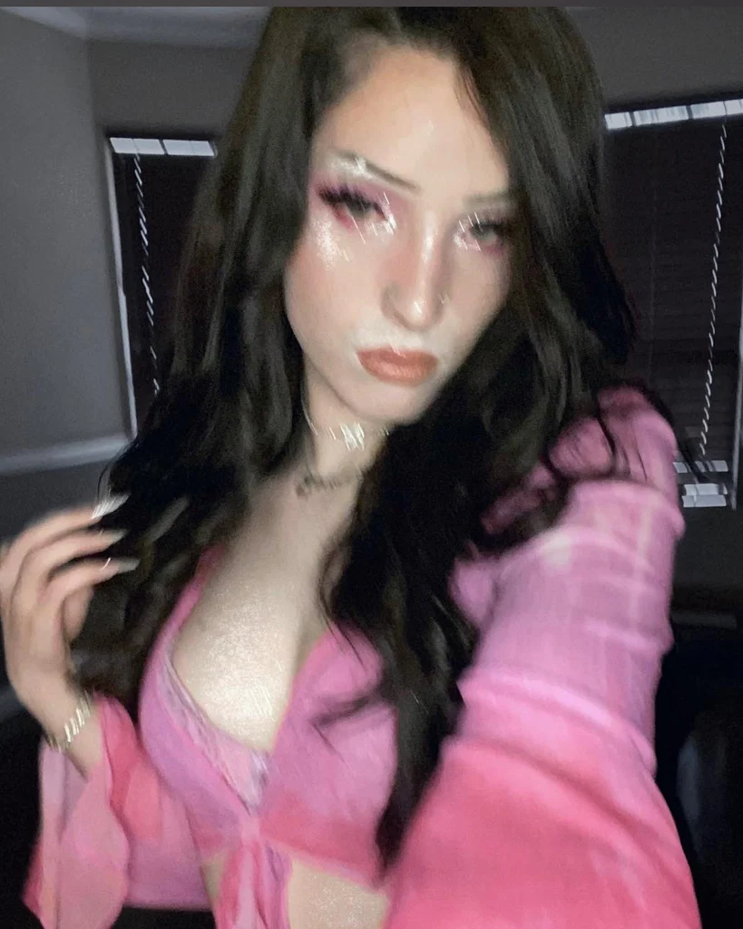 𝓕𝓪𝓮🧚🏻‍♀️✨