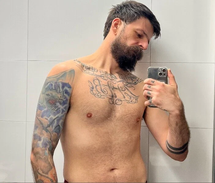 Daddy in Lingerie's avatar