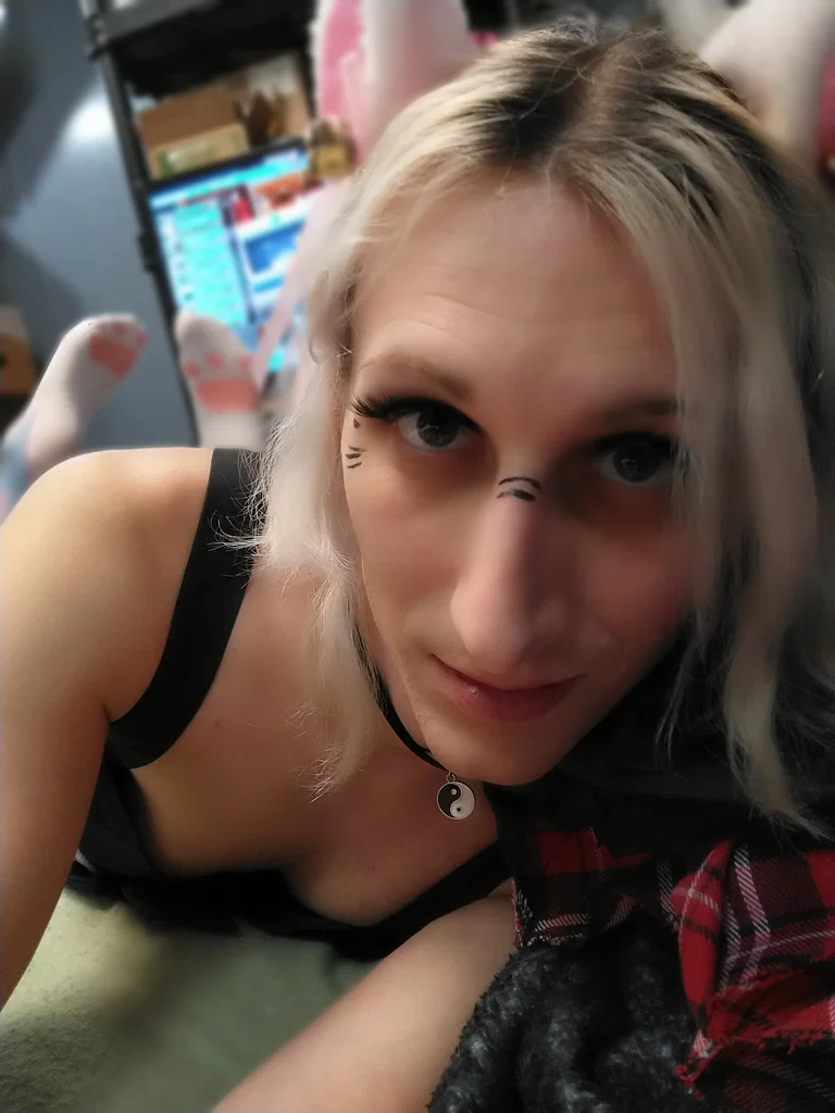 Watermelon Kitten's avatar