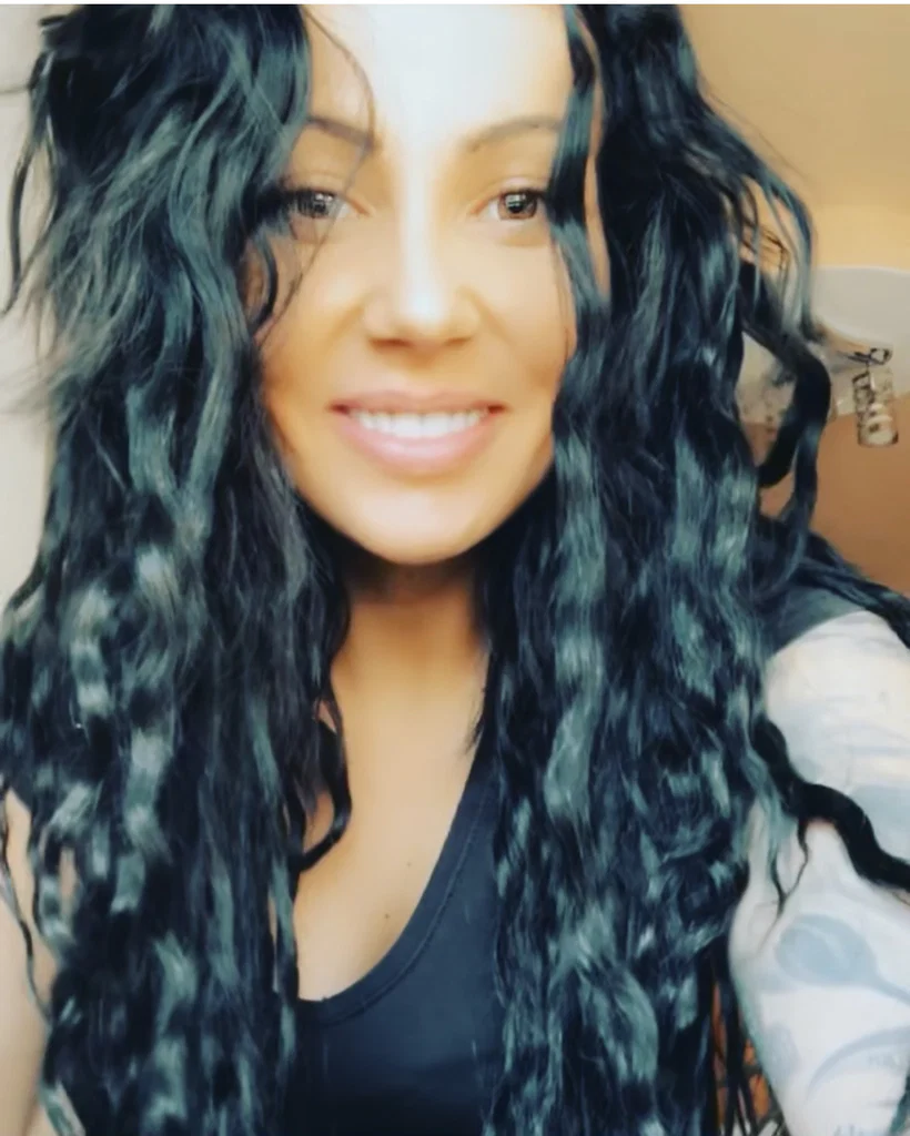Vanessa FREE's avatar
