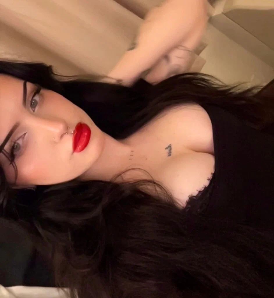 bee 🖤