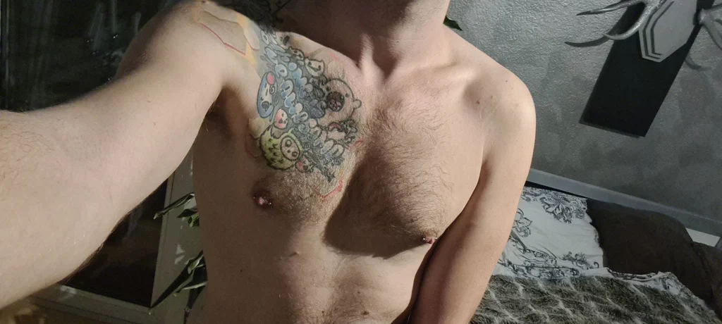 Lovetosuckgay's avatar