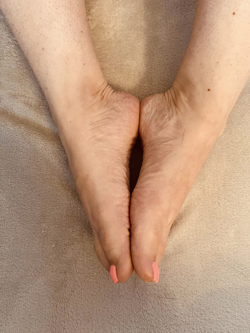 Foot Queen profile banner