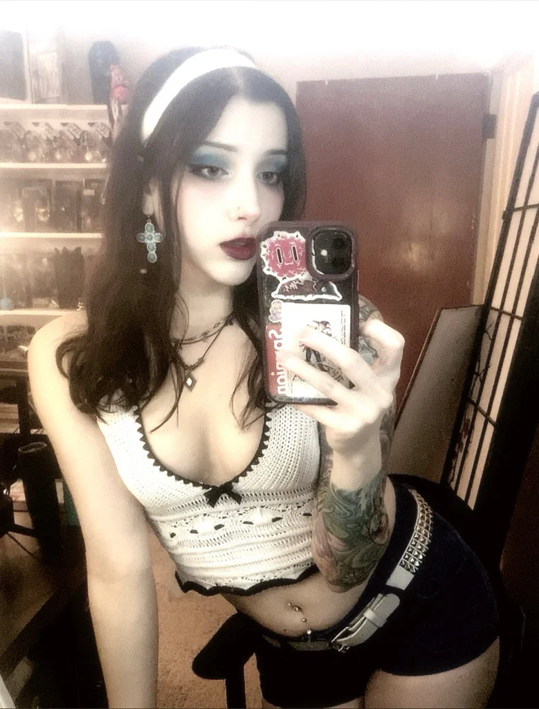 Moonie 🌚's avatar