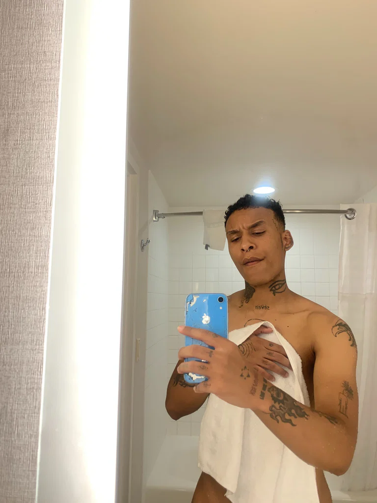 CocknitivePapi 🌹's avatar