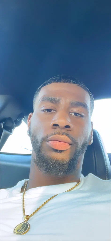 Alex Q Milton's avatar