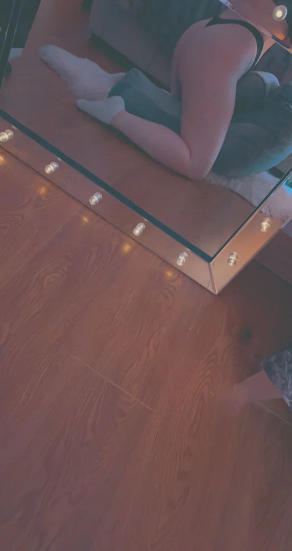 Daisy profile banner