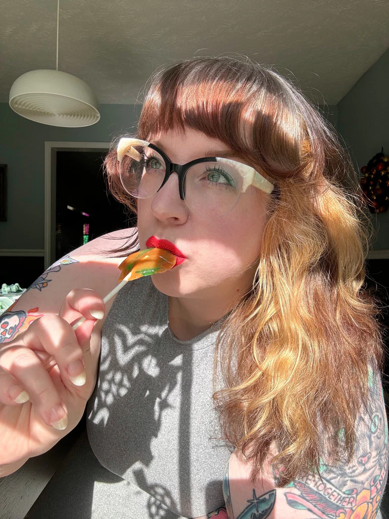Holly Daniels's avatar