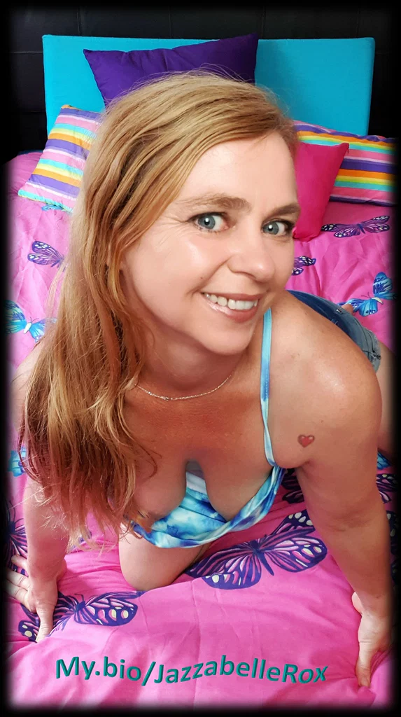 Aussie_Couple72's avatar