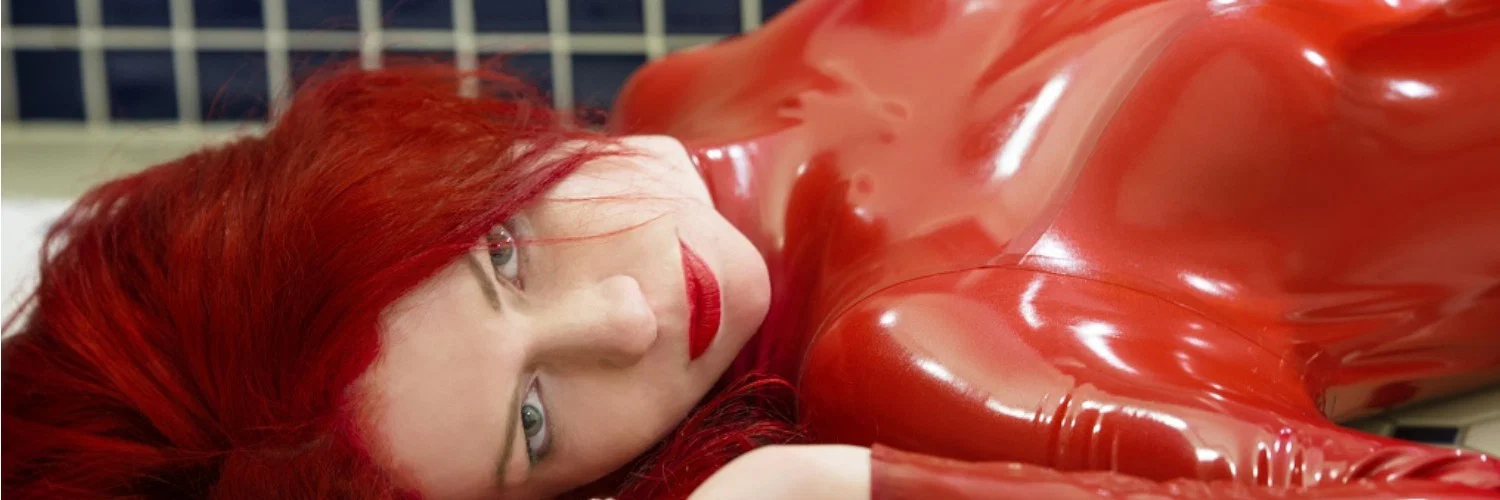 Latexrapture (Scarlett) profile banner