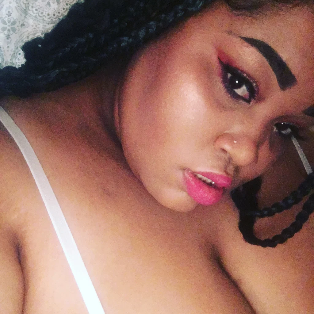 Ssbbw Goddess Yaya's avatar