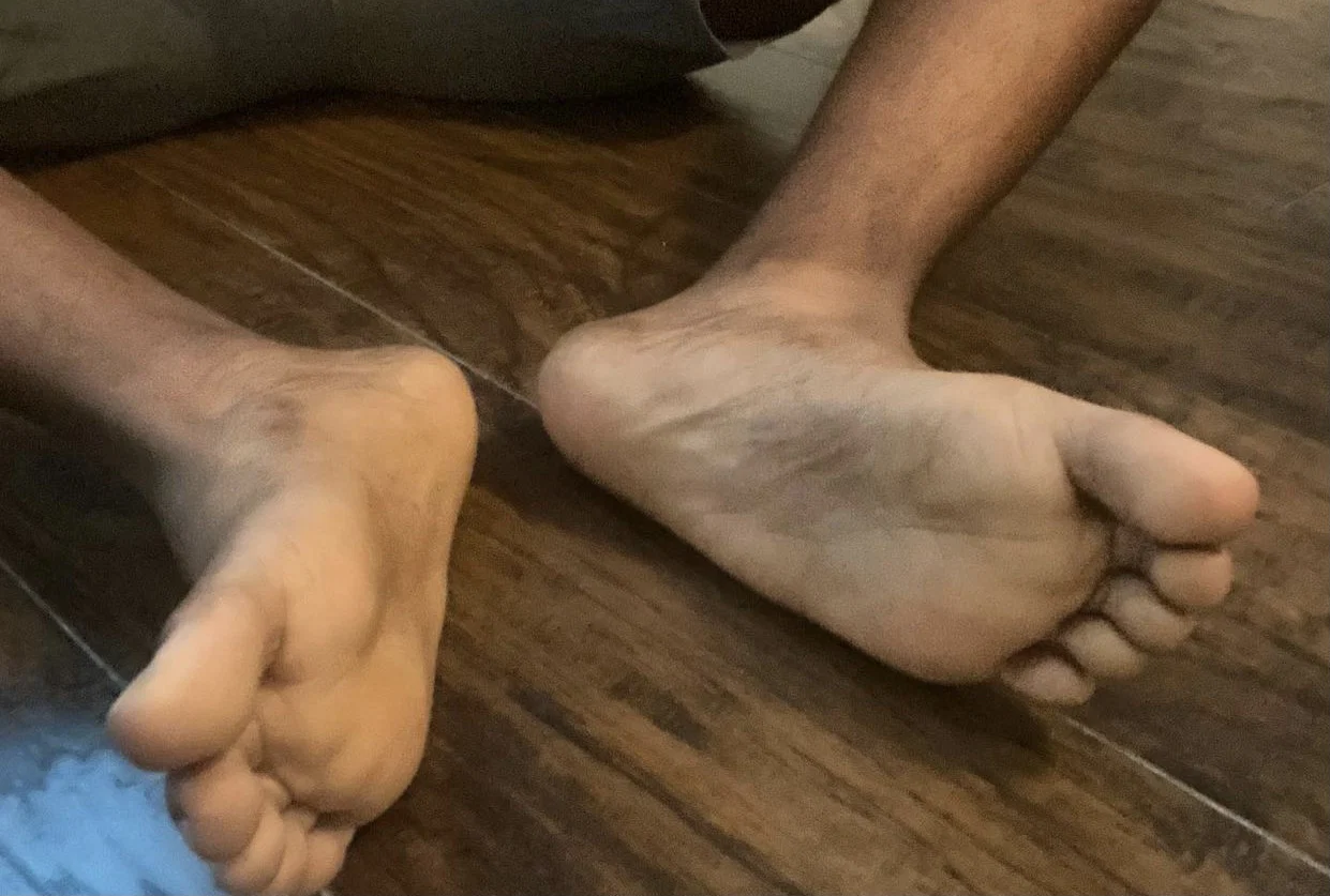 LickMyToes profile banner