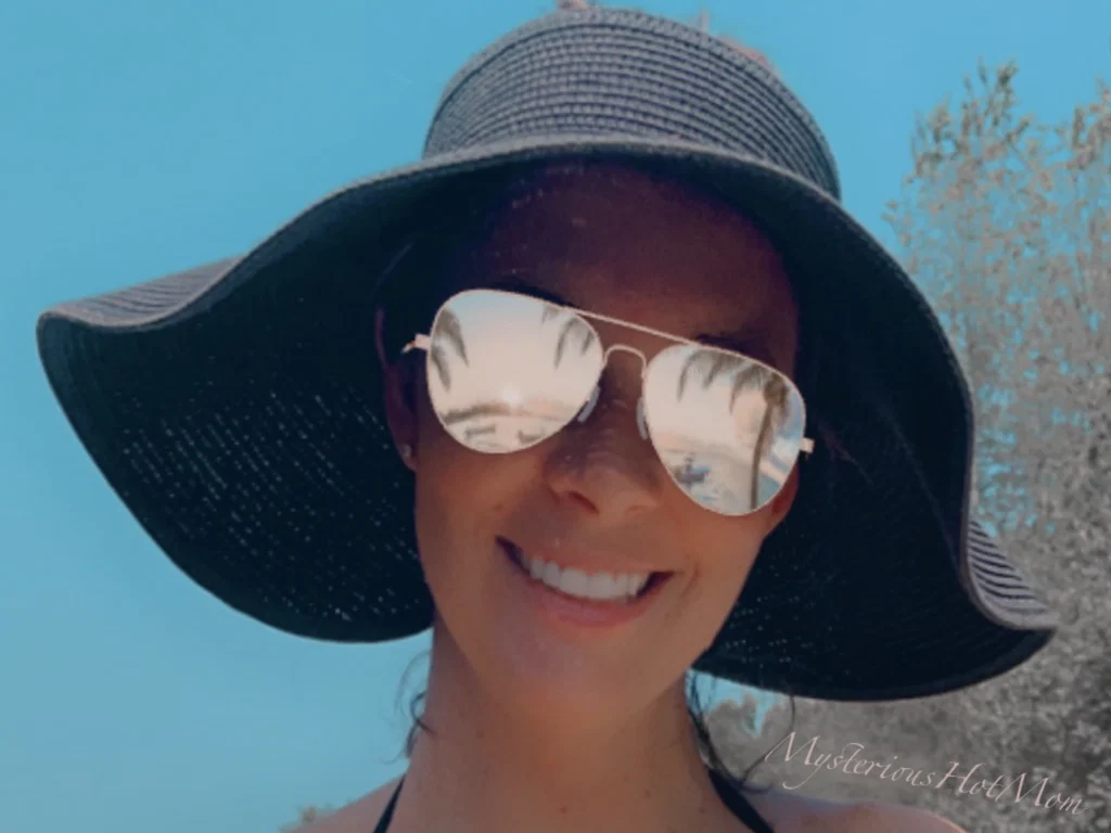 MysteriousHotMom-VIP's avatar