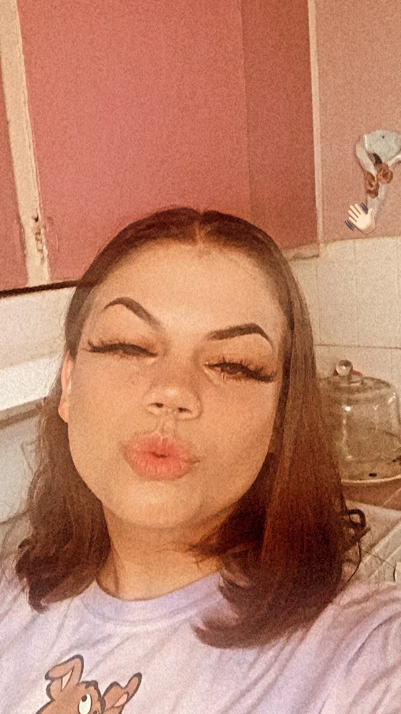 Lena♒️'s avatar