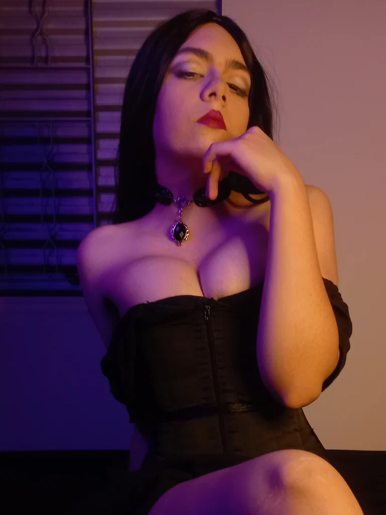 Lucy skye