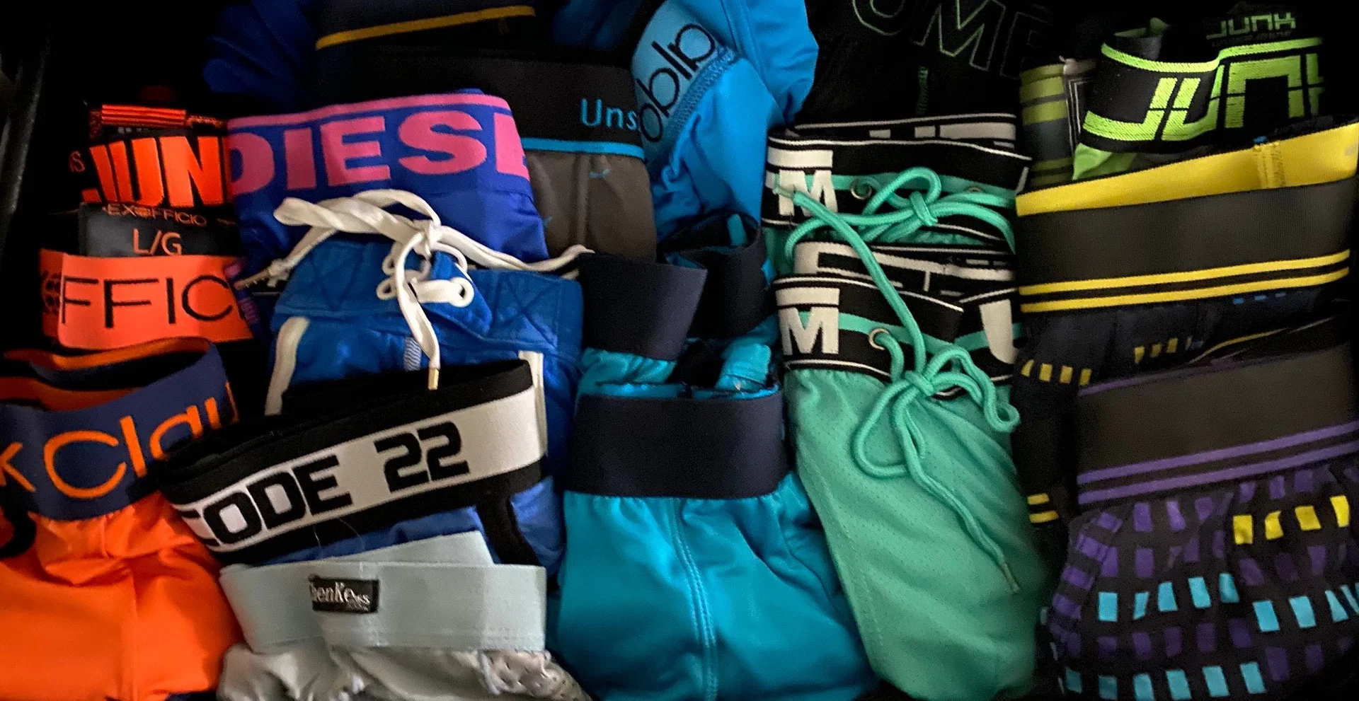 50 Pairs profile banner
