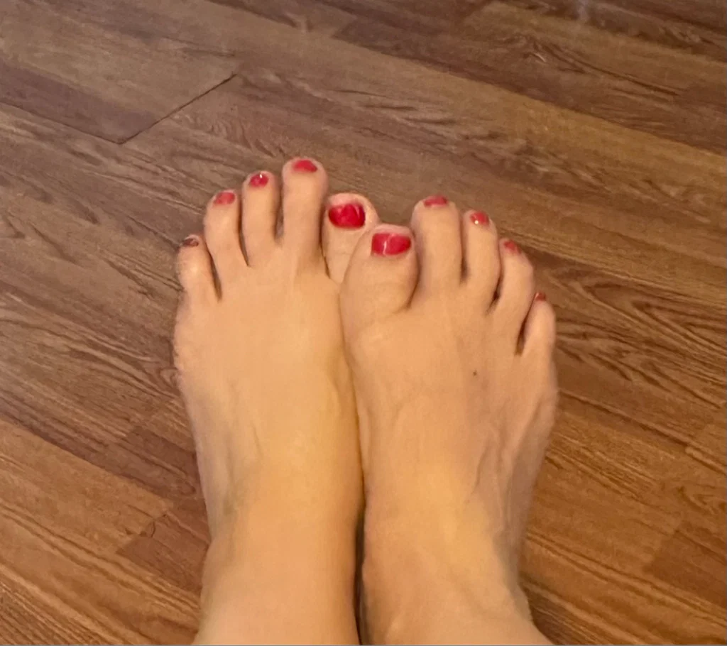 Pixie Toes
