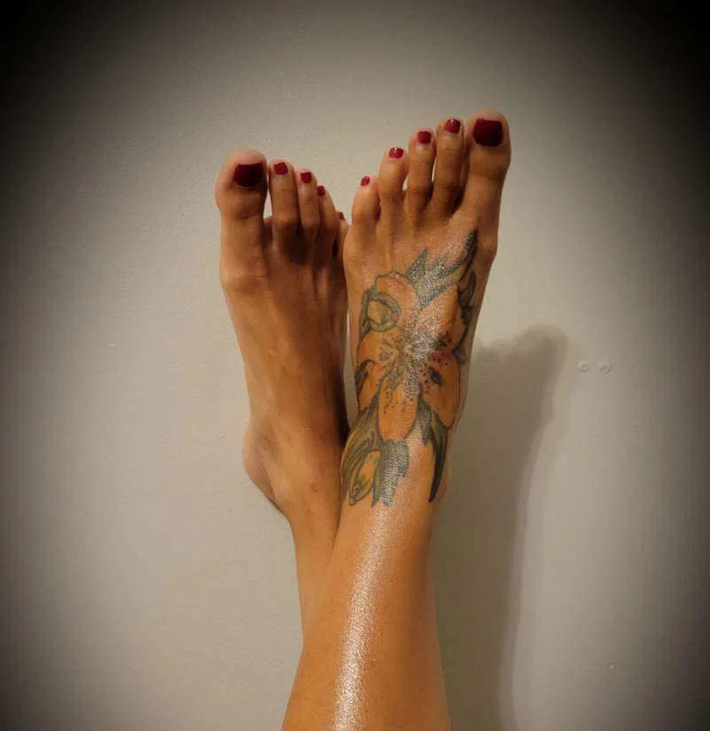 sweetfeetbythesand's avatar