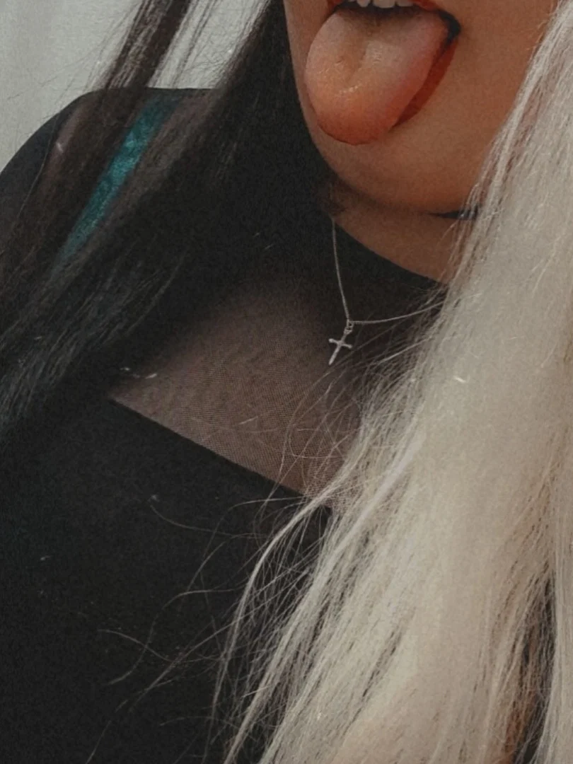 Satan1c_vvitch ๐ฉท profile banner