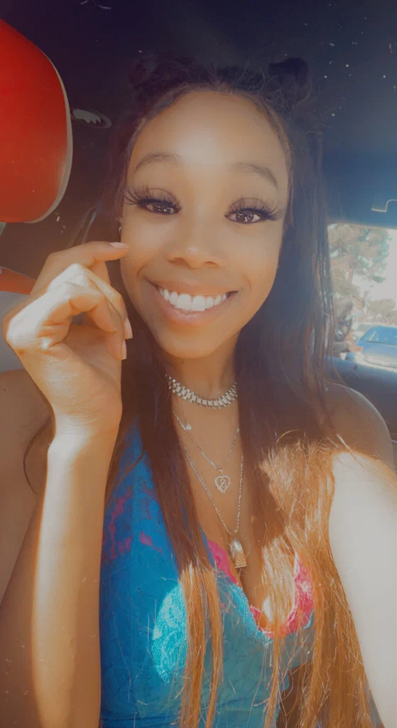 Moni BankS 🧝🏼‍♀️💦's avatar
