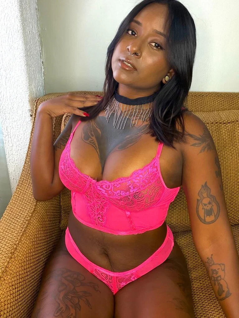 ebony goddess ✨️'s avatar