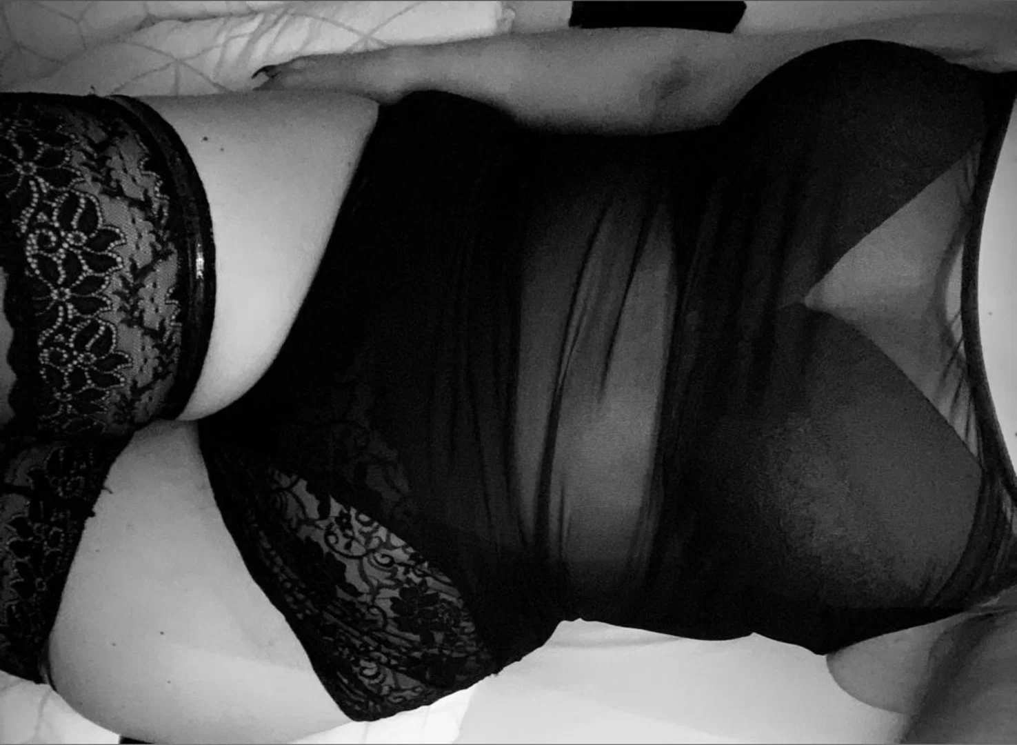 Curvy-Dream profile banner
