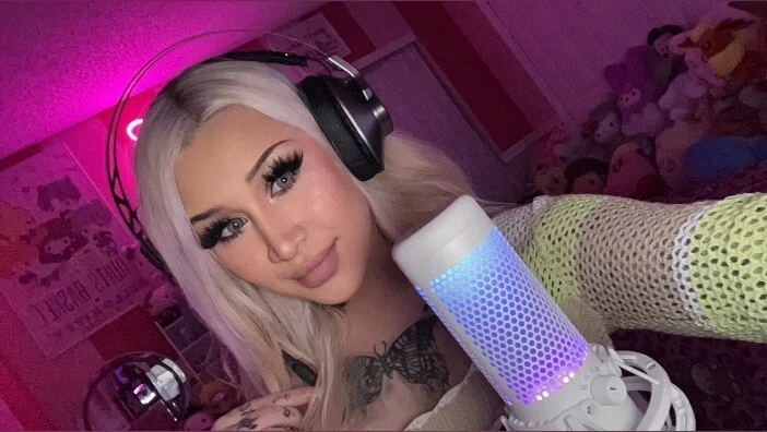 Pink Von Dee