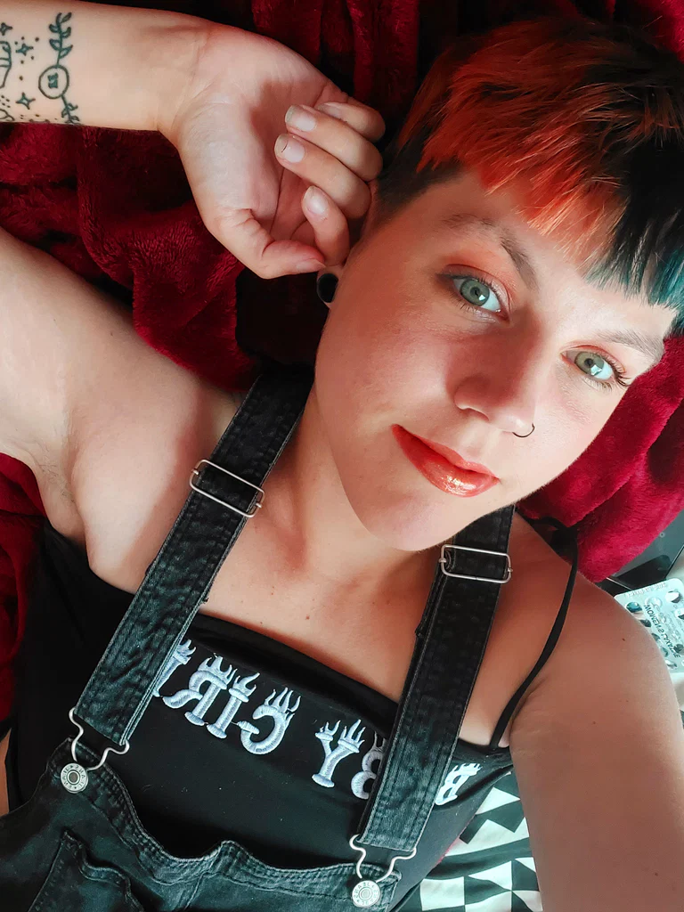 Sataniah Sparkles's avatar