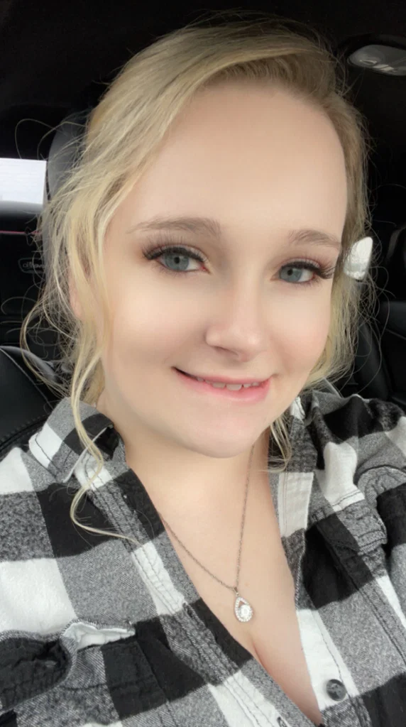 SexyBlonde955's avatar