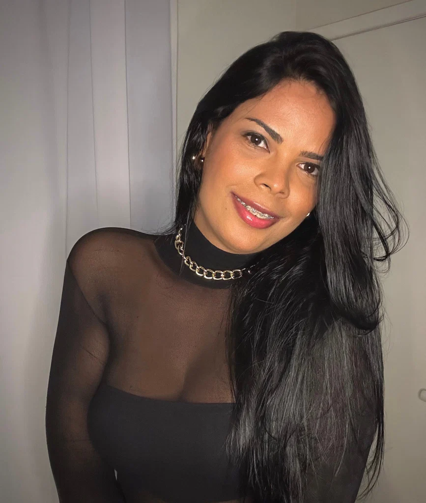 Thaisa Gouveia's avatar