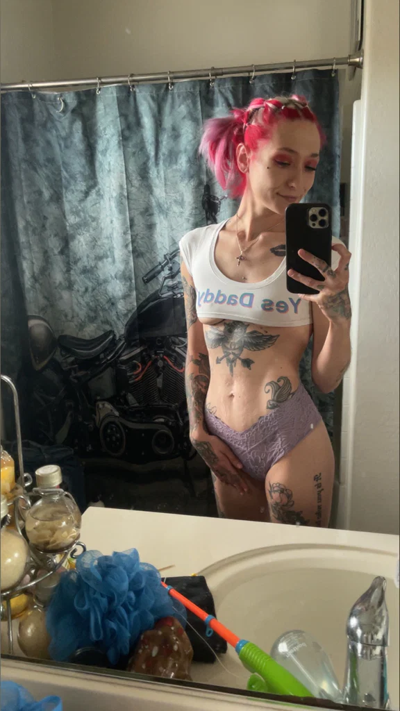 Karly Mitchell's avatar