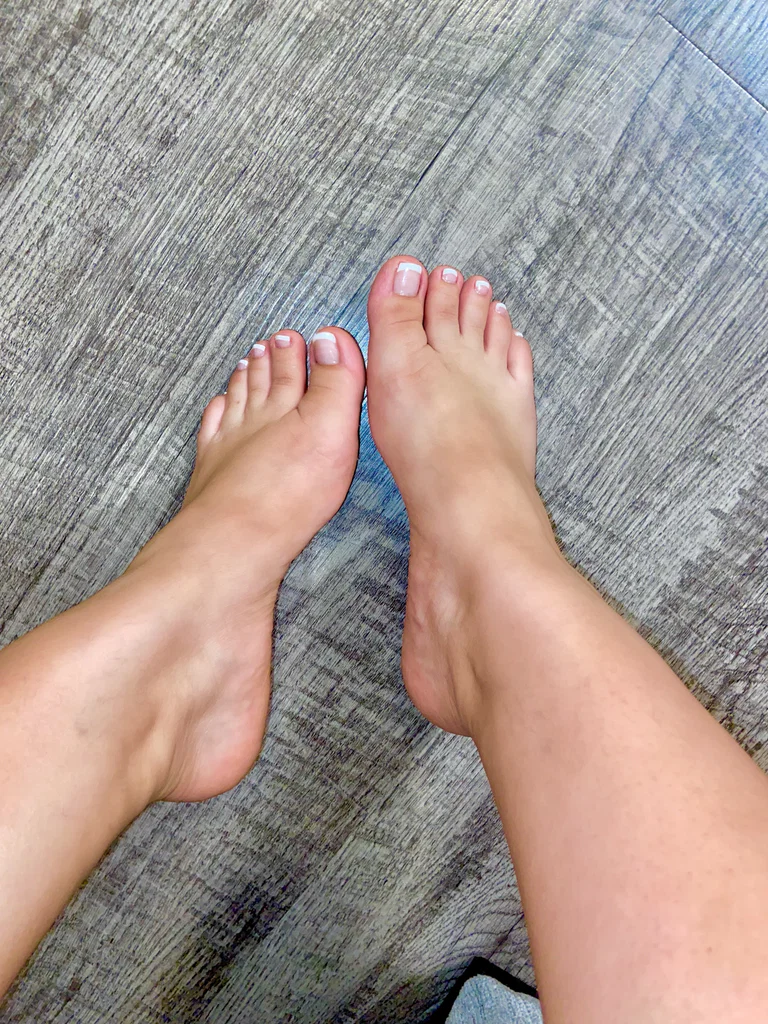 Pretty toes