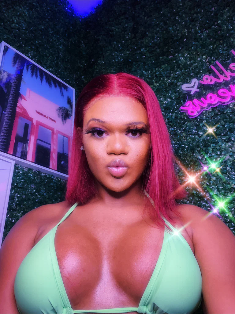 Roxanne Trixxx